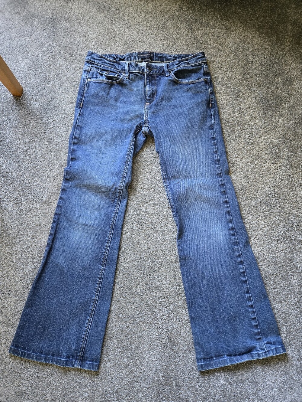 Banana Republic Mid-Rise Medium Wash Straight Leg Jeans Size 8 Short Excellent C